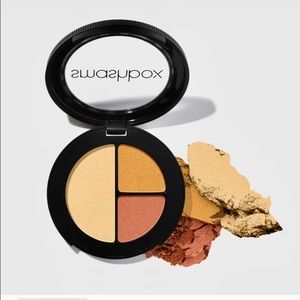 Smashbox 
2 for $25 TRIPLE-THREAT EYE SHADOW 67 mm